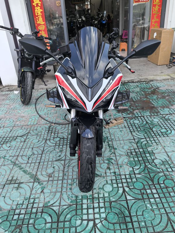 二手QJMOTOR赛400