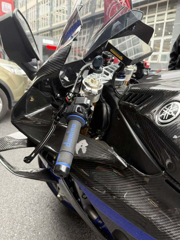 二手雅马哈YZF-R1