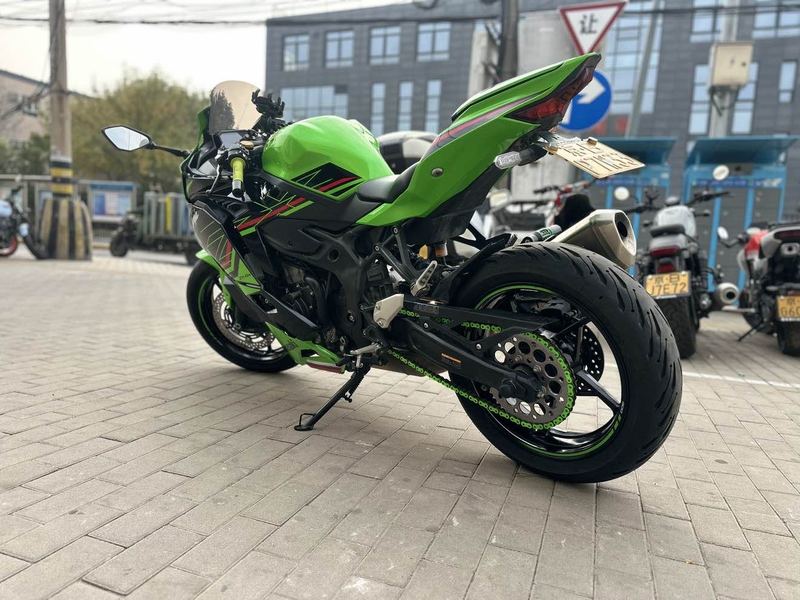 二手川崎ZX-4R
