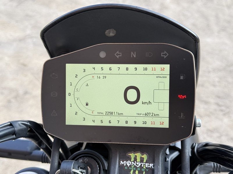 二手贝纳利幼狮 Leoncino 800