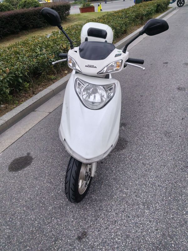 二手五羊本田SCR 喜悦100