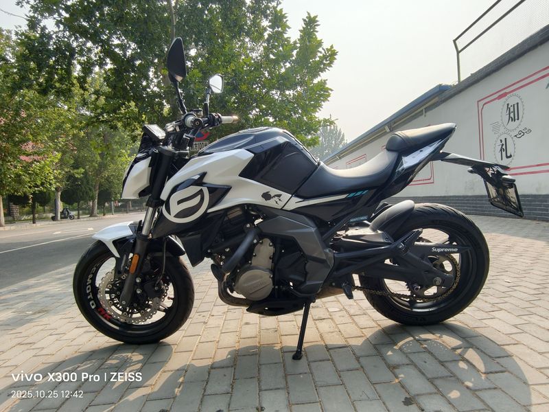 二手春风650NK