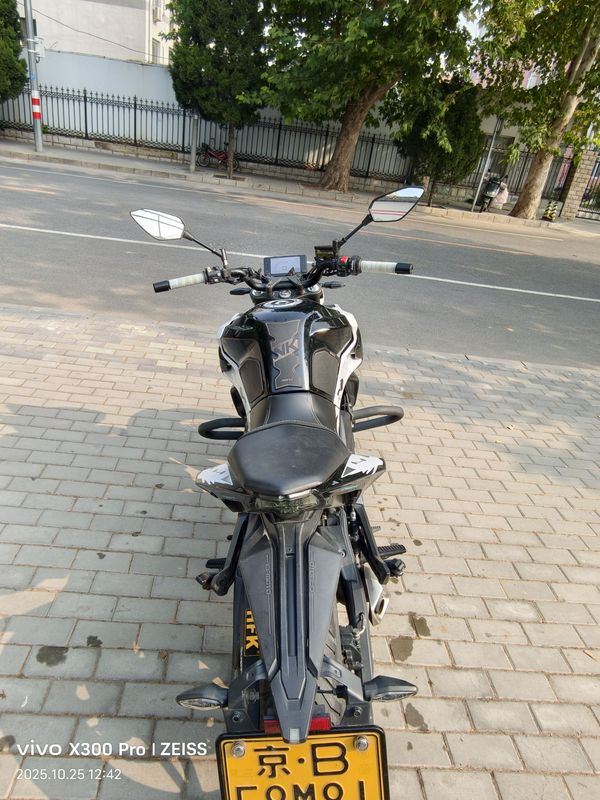 二手春风650NK