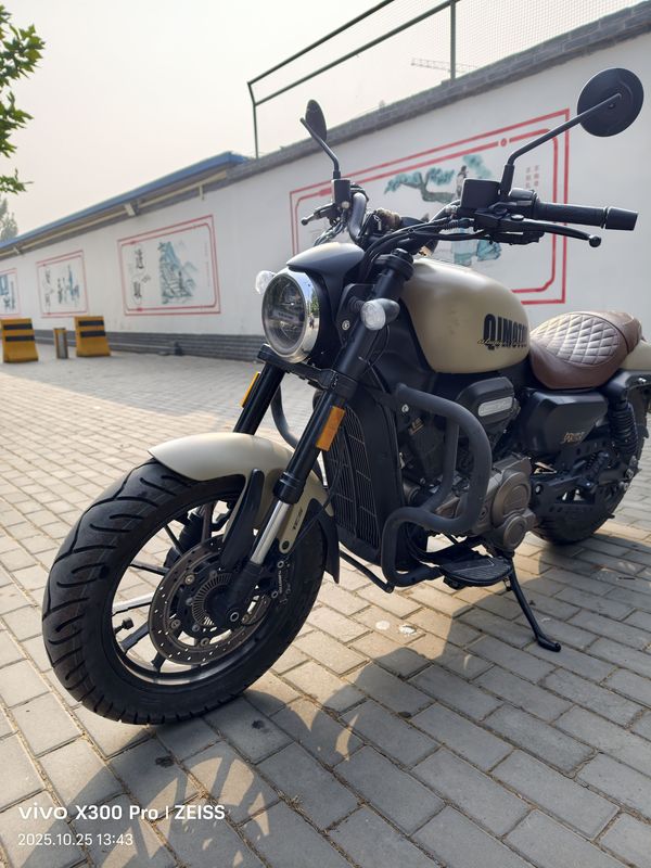 二手QJMOTOR闪300
