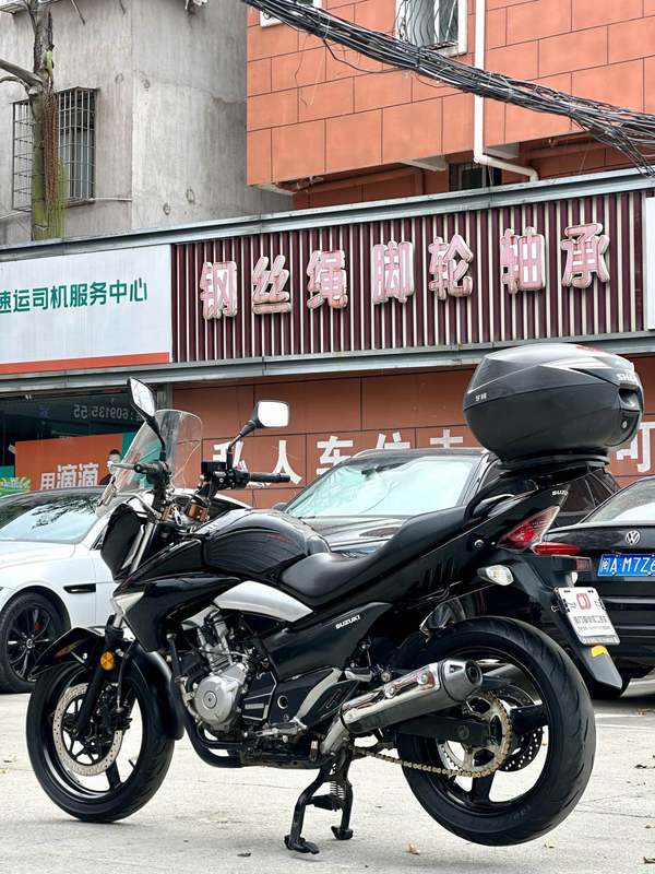 二手豪爵铃木骊驰 GW250