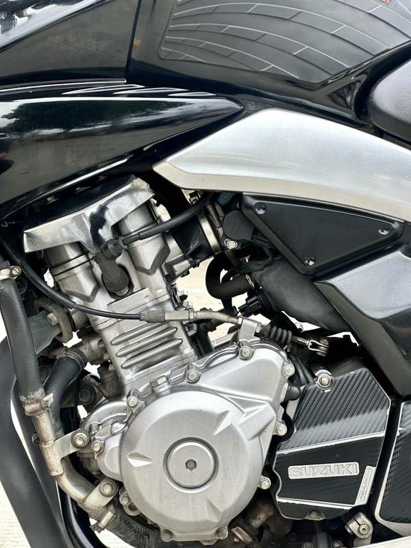 二手豪爵铃木骊驰 GW250