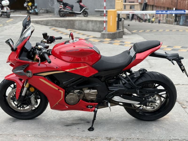 二手QJMOTOR赛600