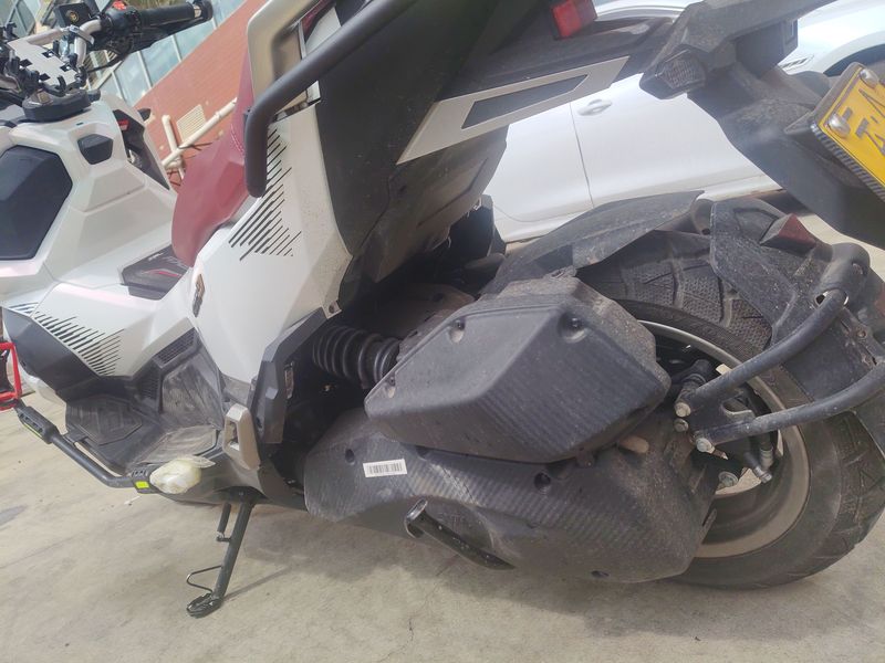 二手三阳哈士奇 Husky ADV150