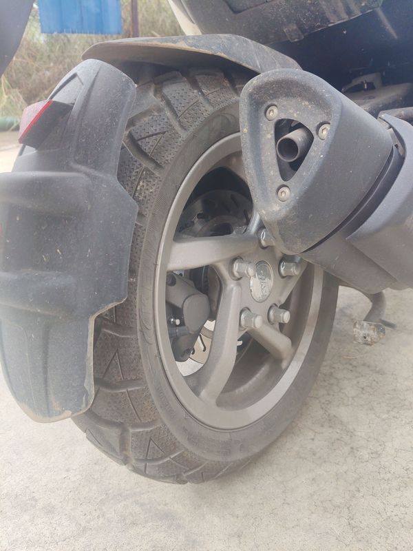 二手三阳哈士奇 Husky ADV150