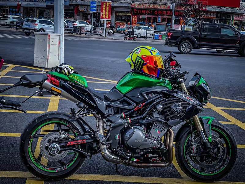 二手贝纳利TNT899