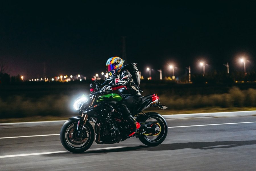 二手贝纳利TNT899