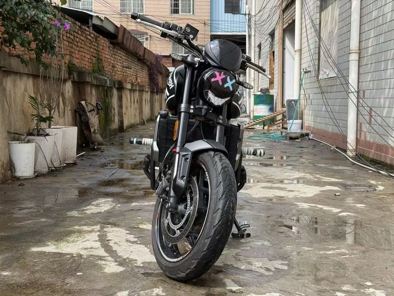 二手凯旋Trident 660