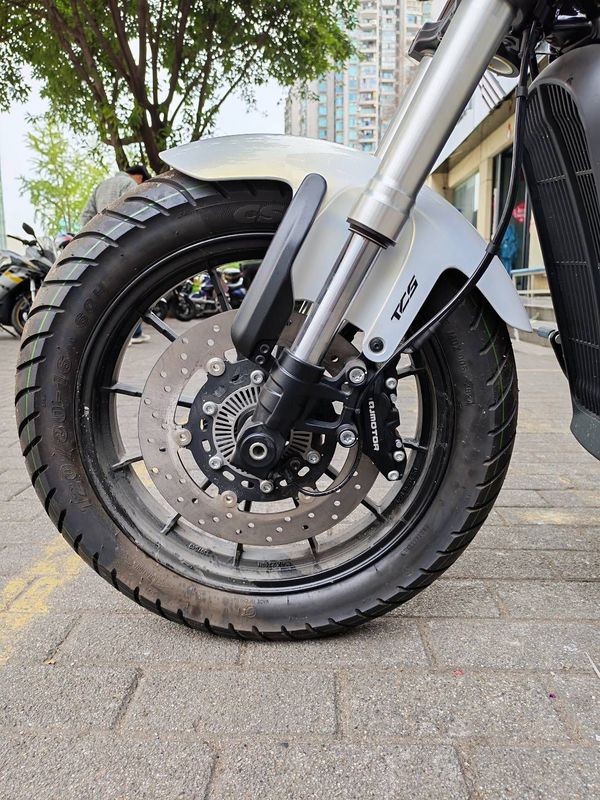二手QJMOTOR闪300