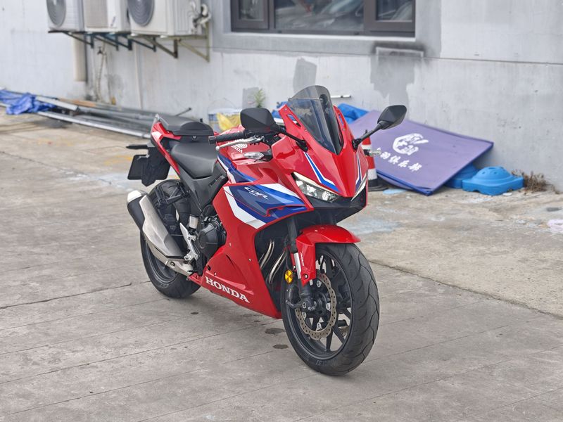二手本田CBR400R