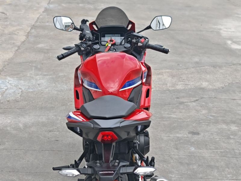 二手本田CBR400R