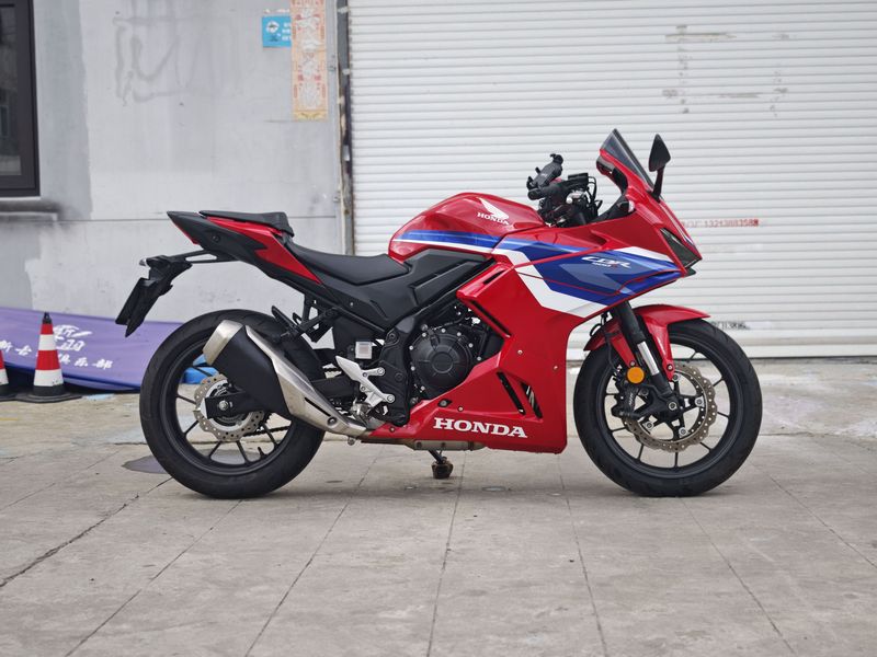 二手本田CBR400R