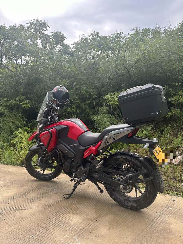 二手五羊本田猛鸷 CB190X