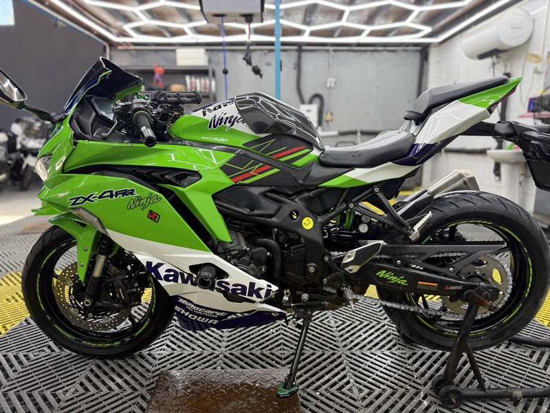 二手川崎ZX-4R