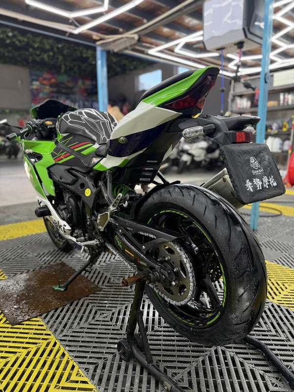 二手川崎ZX-4R
