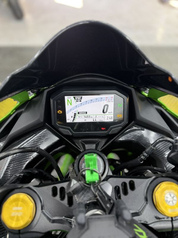 二手川崎ZX-4R