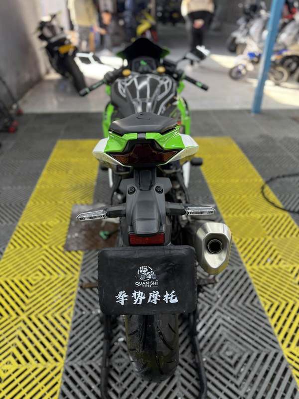 二手川崎ZX-4R