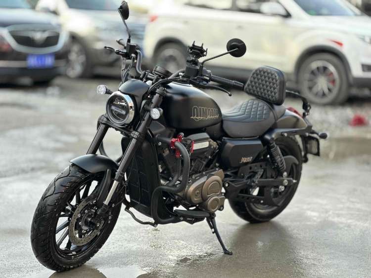 二手QJMOTOR闪300