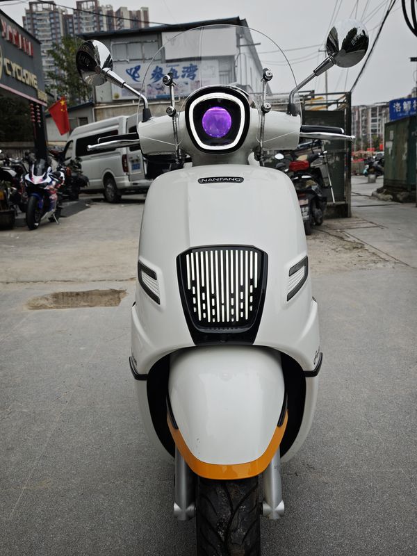 二手南方梦拉丽莎 飞戈