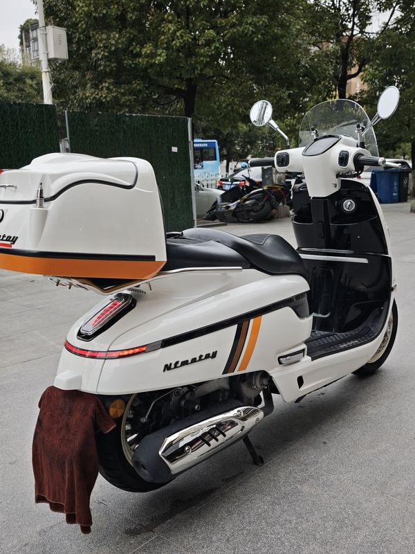 二手南方梦拉丽莎 飞戈