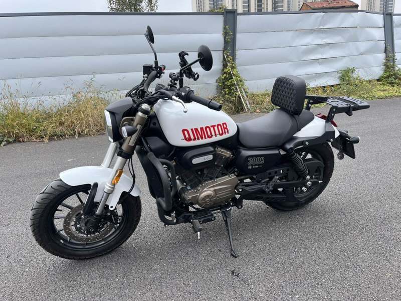 二手QJMOTOR闪300