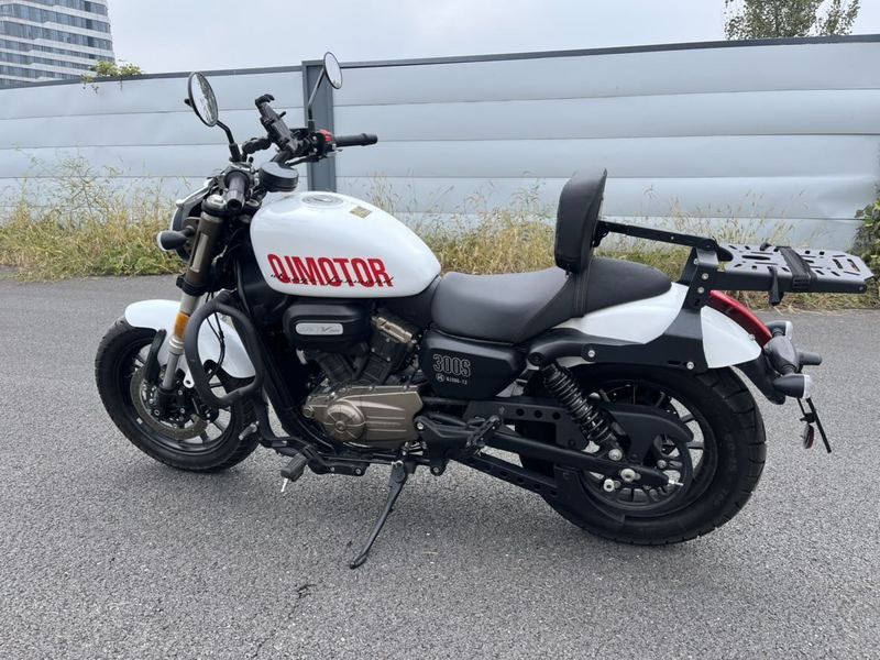 二手QJMOTOR闪300