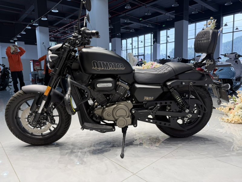 二手QJMOTOR闪300