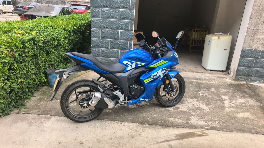 二手济南铃木极客飒 Gixxer 155