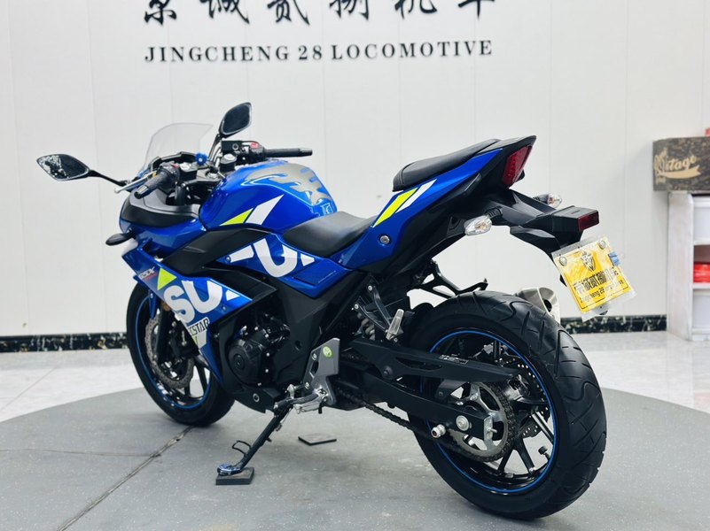 二手豪爵铃木GSX250R