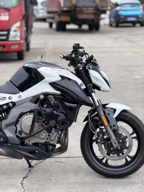 二手春风650NK
