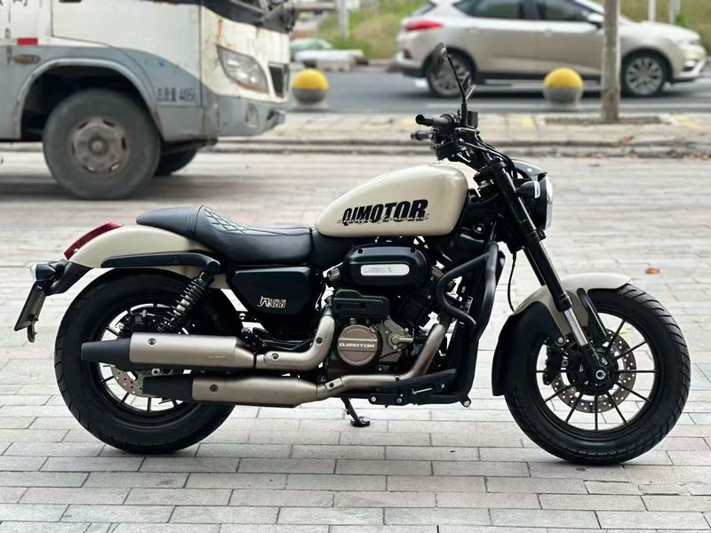 二手QJMOTOR闪300