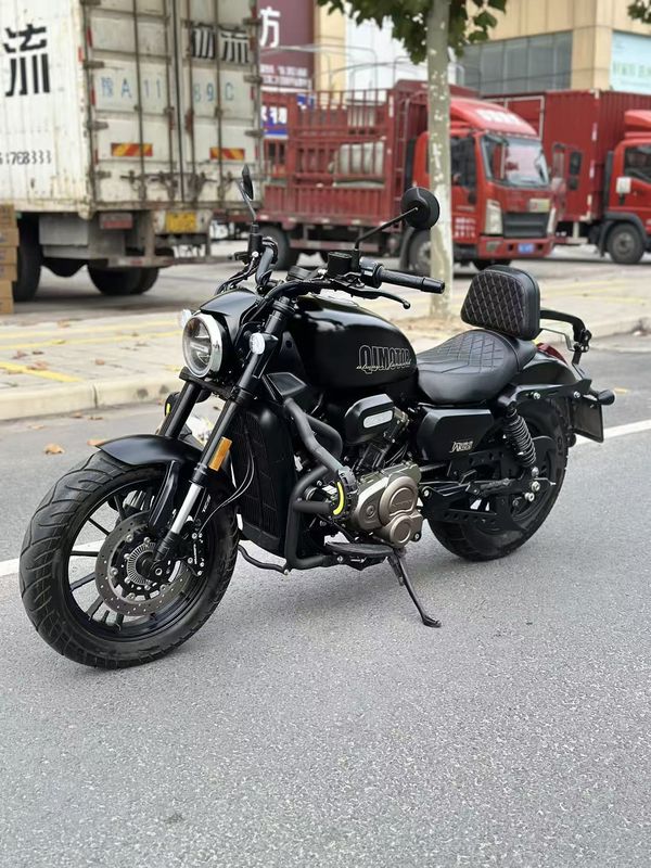 二手QJMOTOR闪300