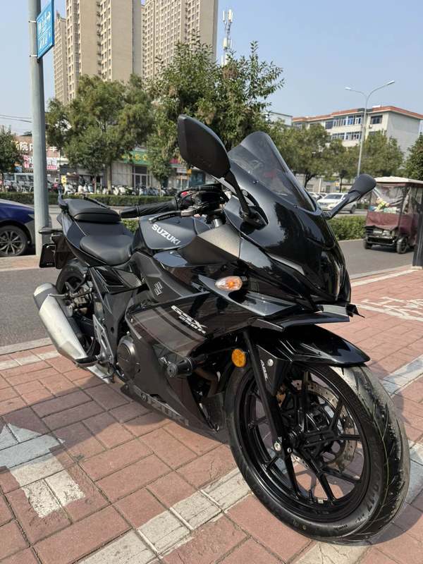 二手豪爵铃木GSX250R