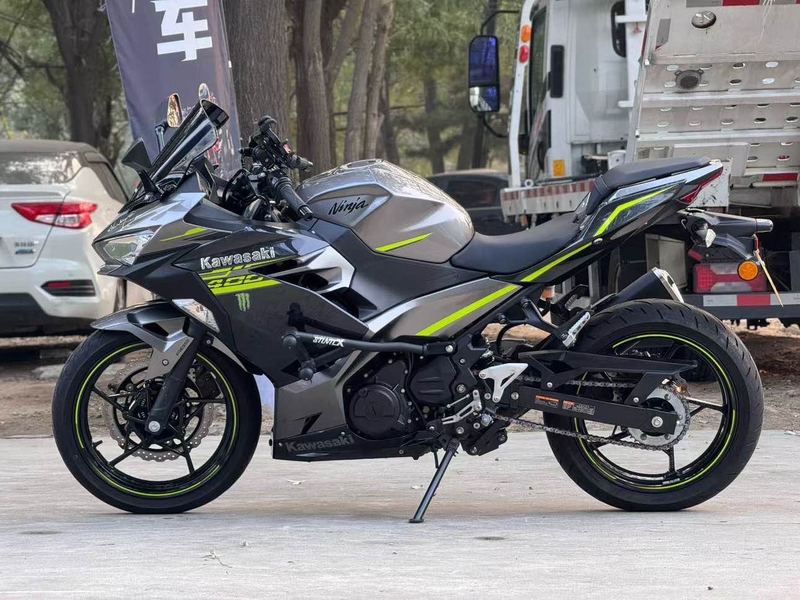 二手川崎Ninja 400