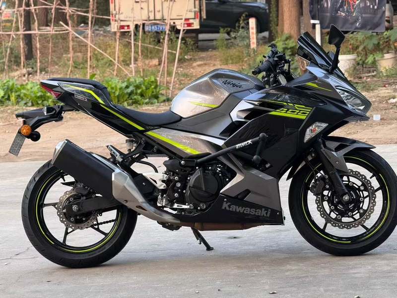 二手川崎Ninja 400