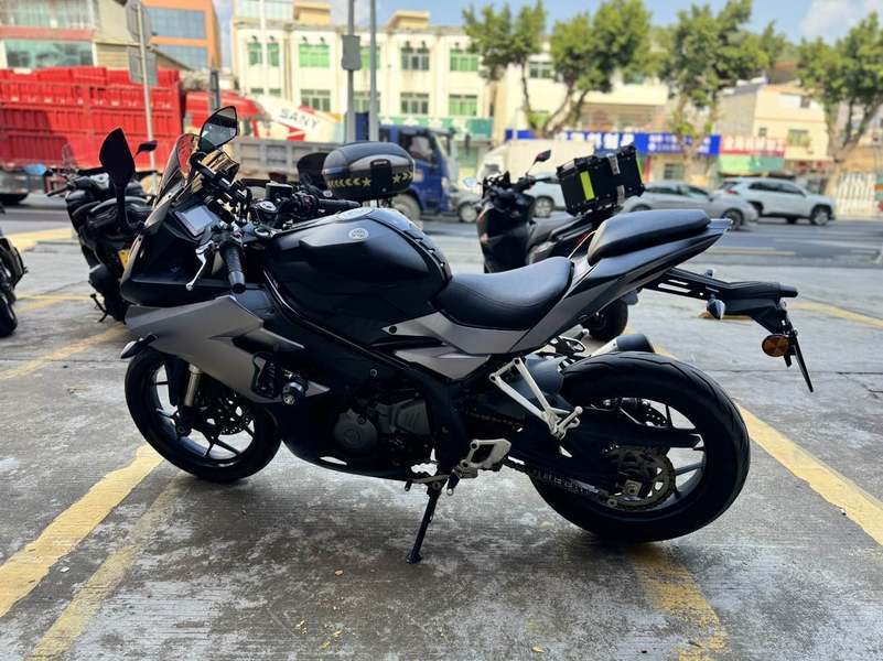 二手贝纳利龙卷风 Tornado 252R