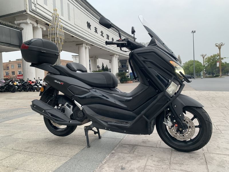 二手望雅猛士一代150