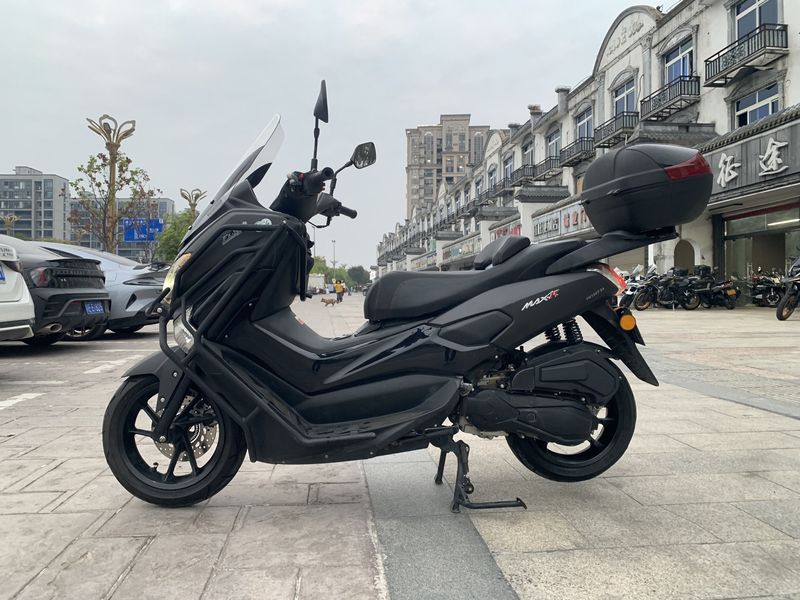 二手望雅猛士一代150