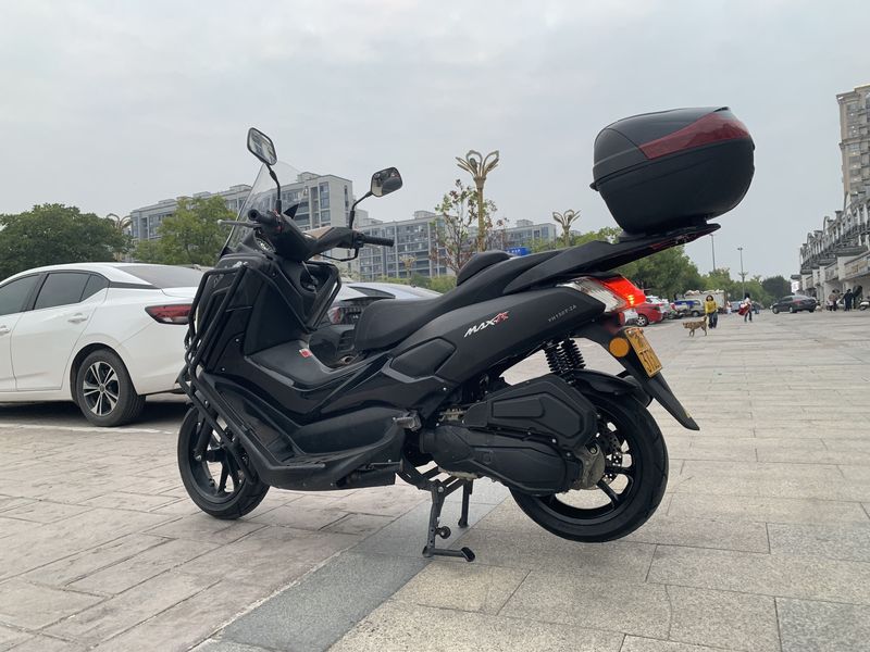 二手望雅猛士一代150