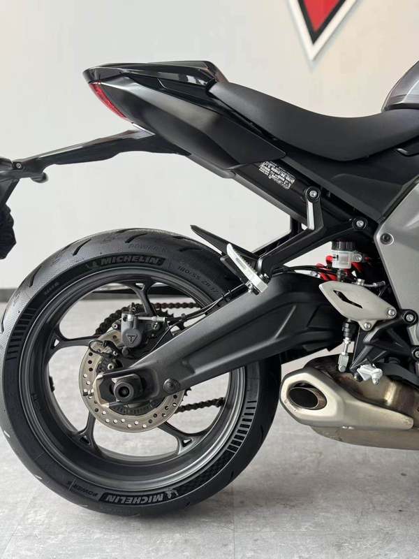 二手凯旋Daytona 660