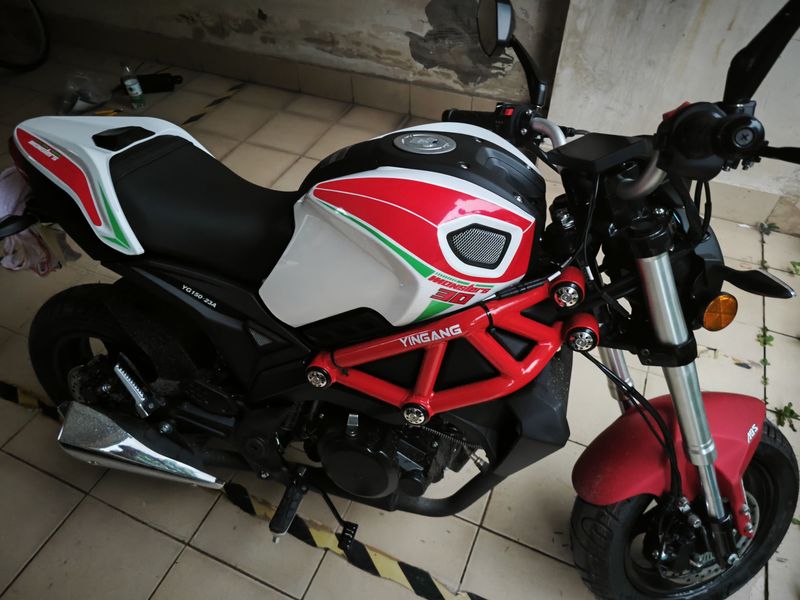 二手银钢小怪兽150