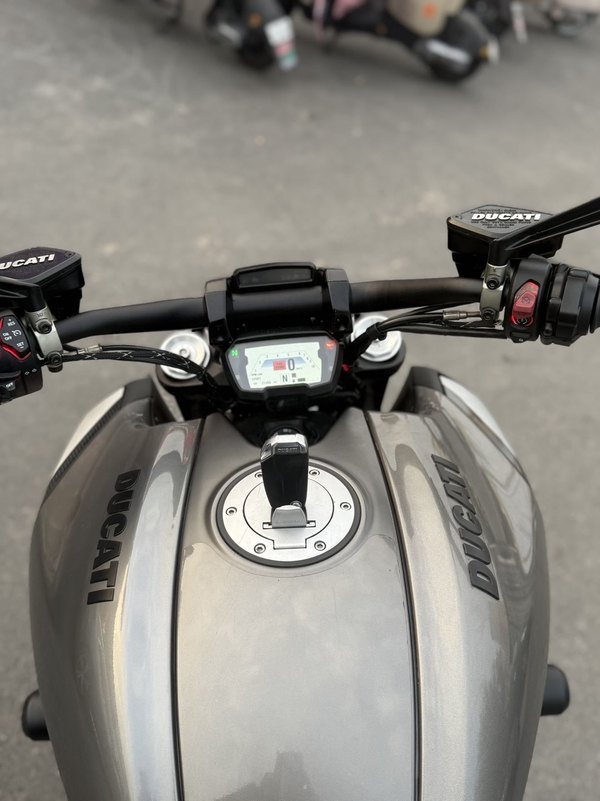 二手杜卡迪Diavel 