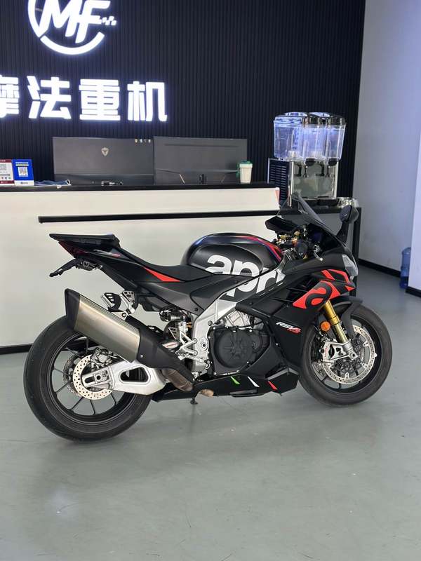 二手阿普利亚RSV4