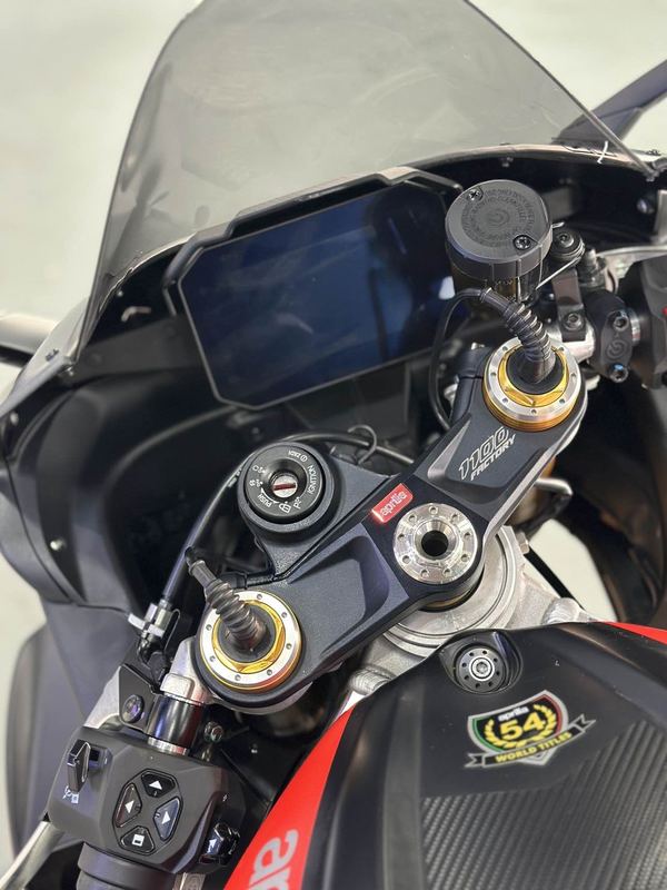 二手阿普利亚RSV4