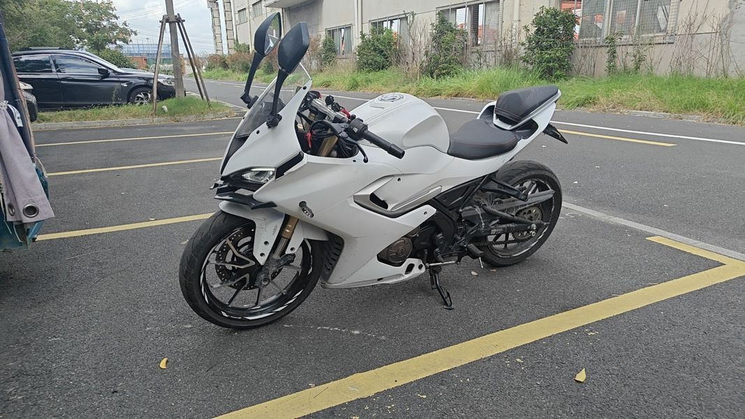 二手QJMOTOR赛250
