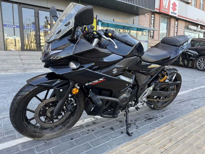 二手豪爵铃木GSX250R